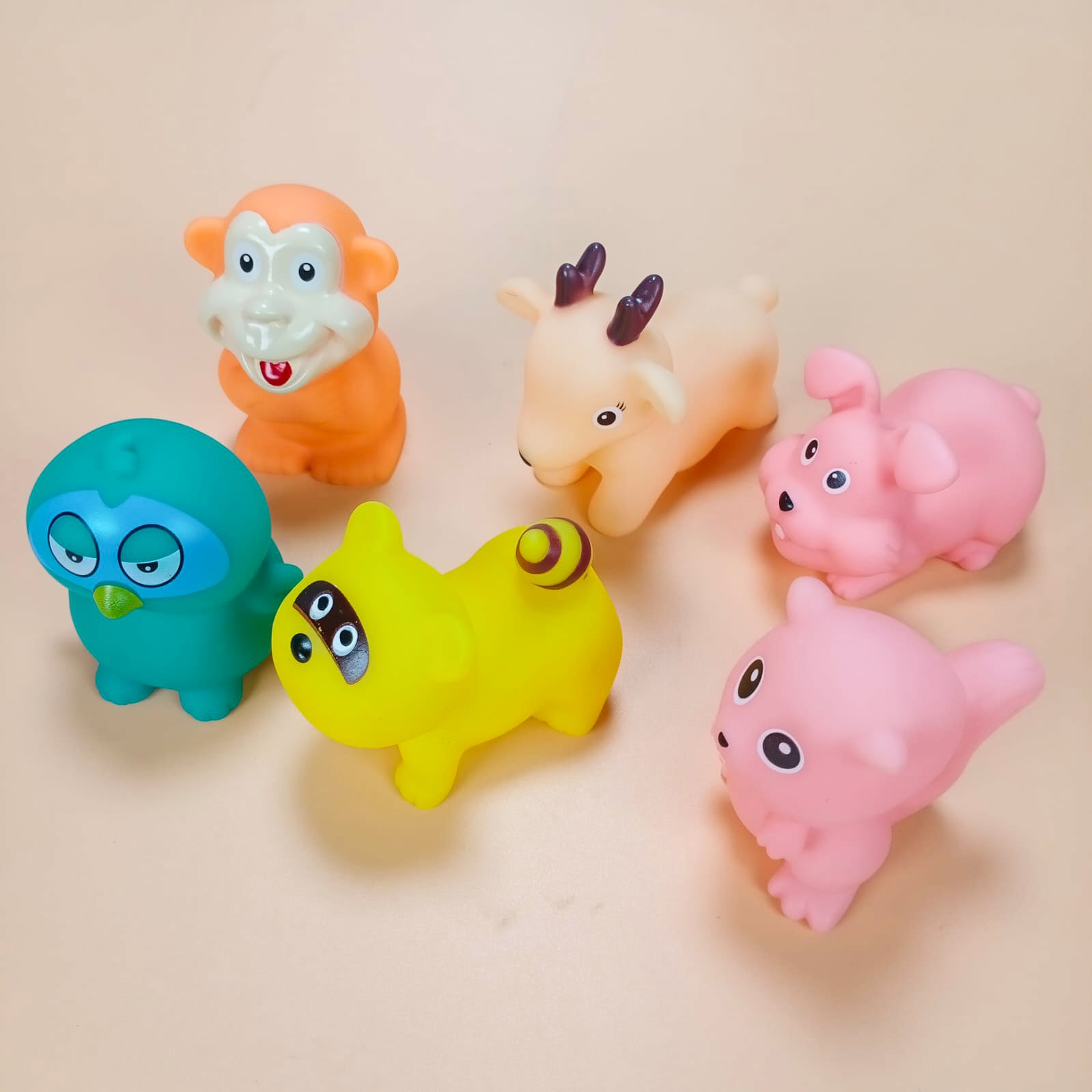 Cute best sale bath toys